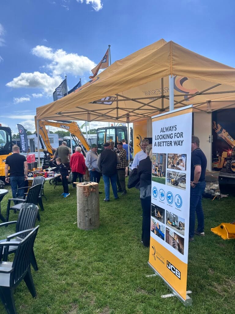 Brøns Construction på Roskilde Dyrskue 2026. Nu på en ny stand med endnu flere JCB-maskiner