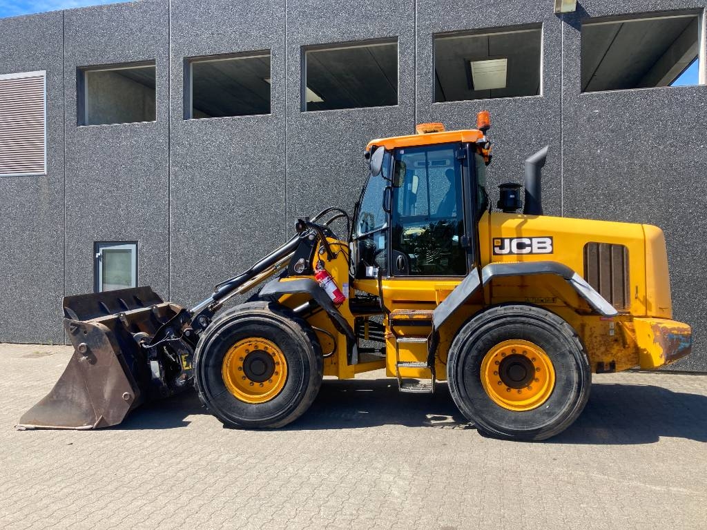 JCB 427 HT (2014)