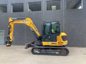 JCB 86C-1