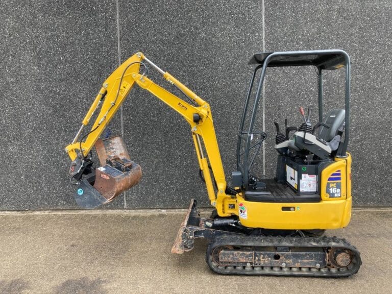 Komatsu PC16 (2023)