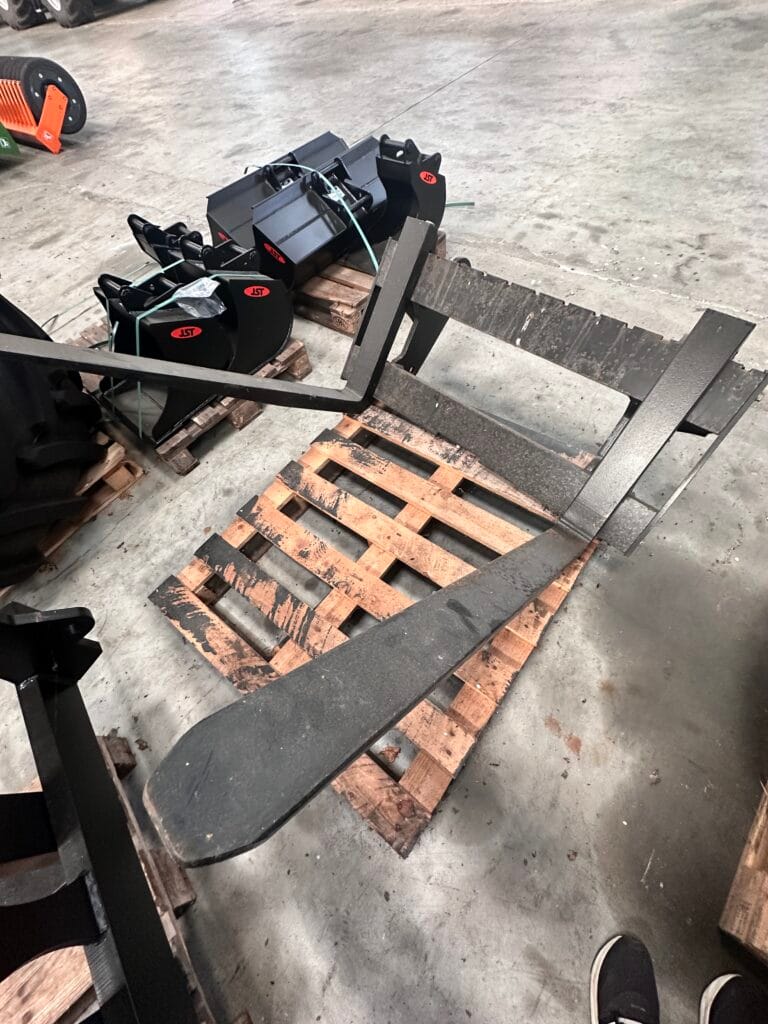 JCB | Pallegafler | Manitou | 4200 kg